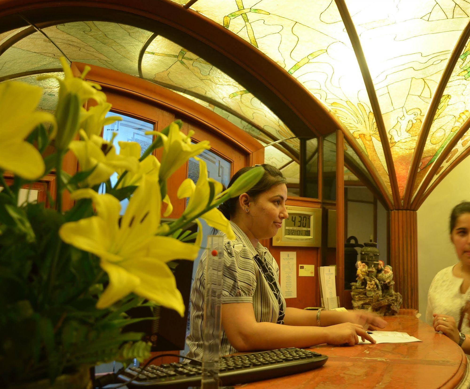 Sea Palace Hotel - Near Gateway Of India Mumbai Exteriör bild