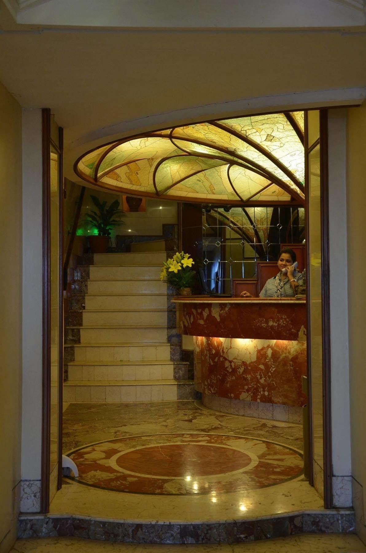 Sea Palace Hotel - Near Gateway Of India Mumbai Exteriör bild